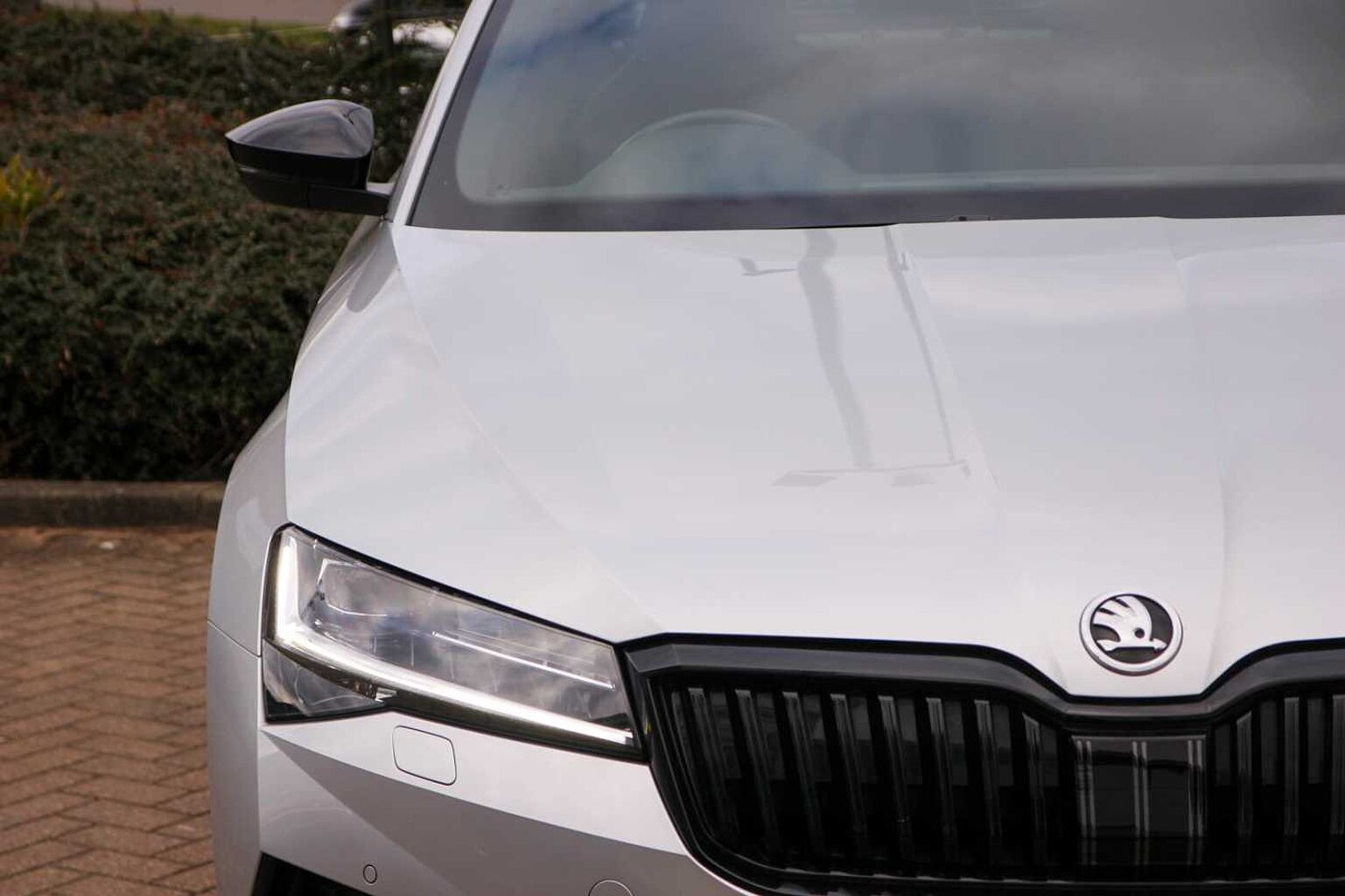 SKODA Superb 2.0 TSI (190ps) SportLine Plus DSG Hatch