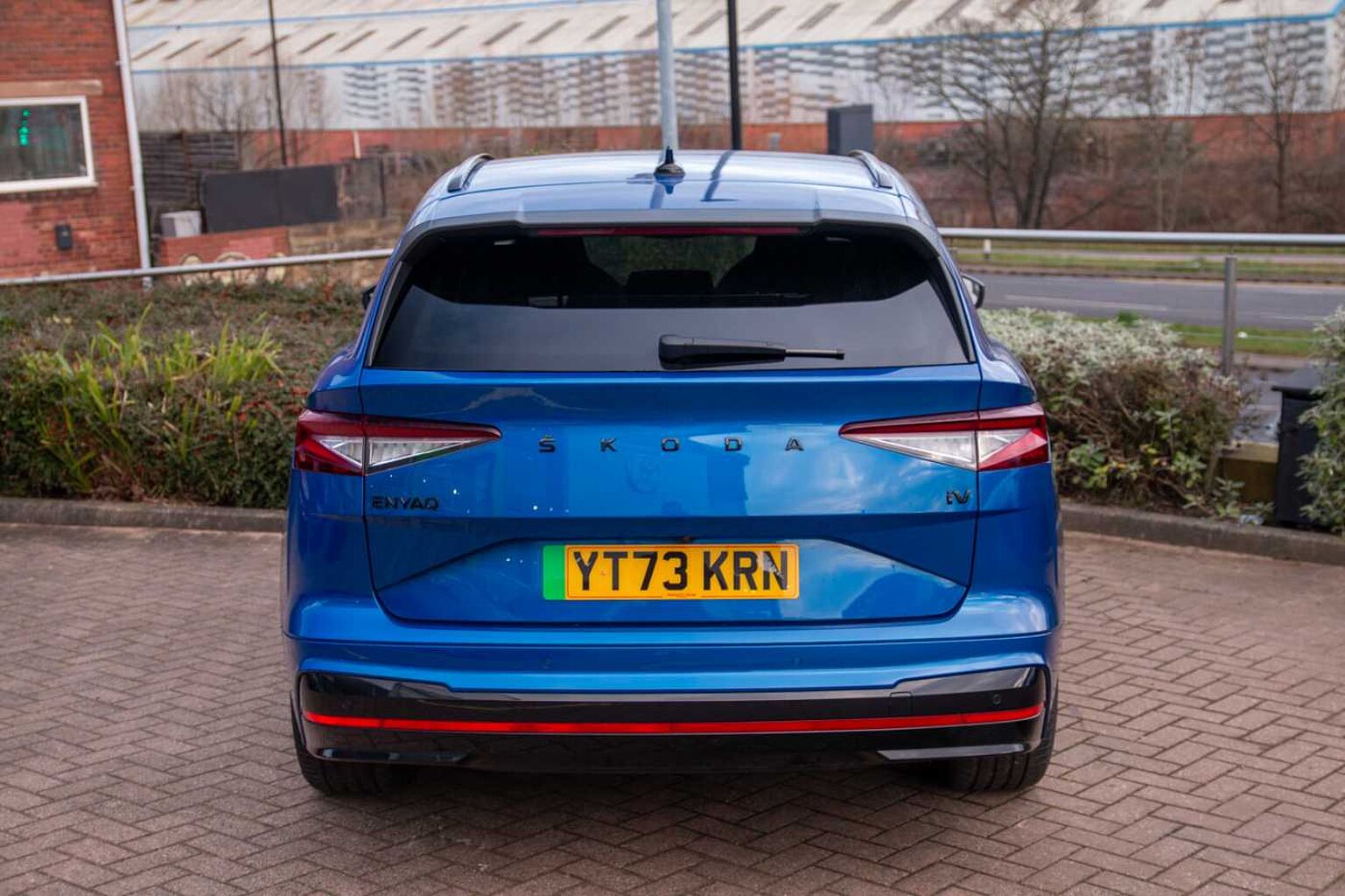SKODA Enyaq Iv Estate iV vRS 82 kWh 299 PS Single speed 4x4