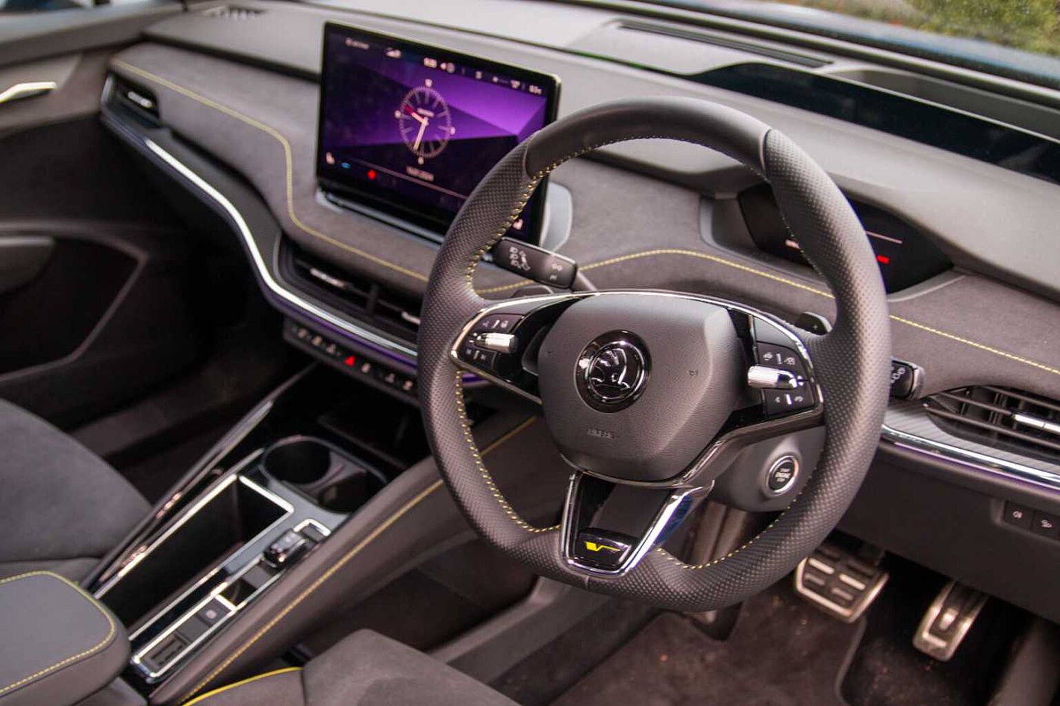 SKODA Enyaq Iv Estate iV vRS 82 kWh 299 PS Single speed 4x4